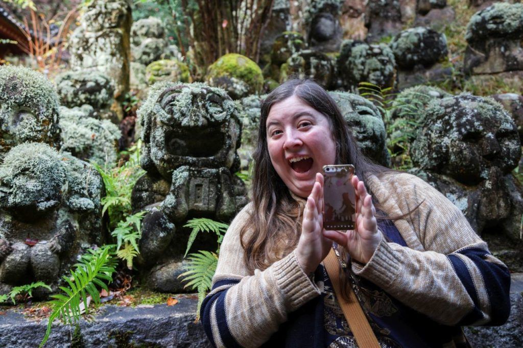 Erika finds her rakan.