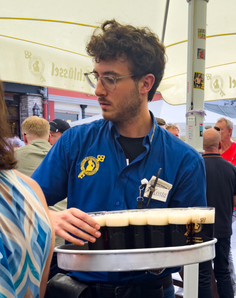 Kobe delivering altbier in Düsseldorf.