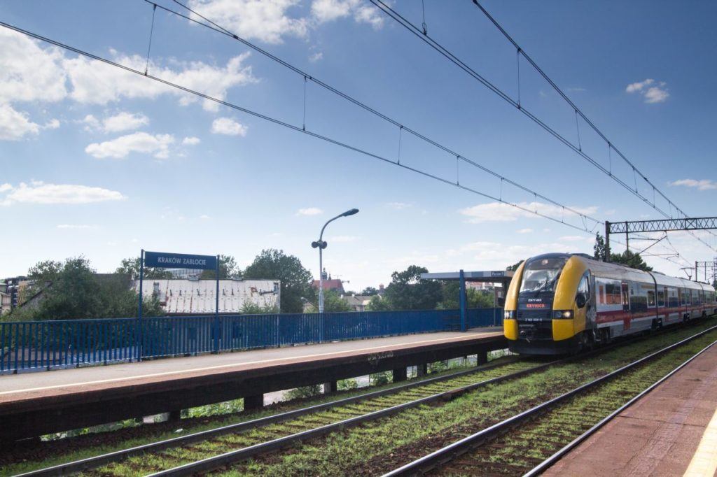 Polish train pulling into the station.