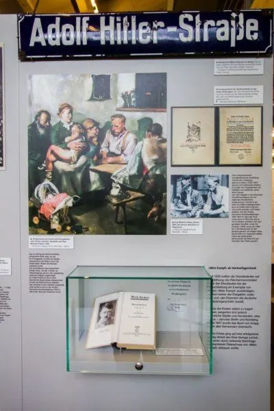 Information placard in the Documentation center.