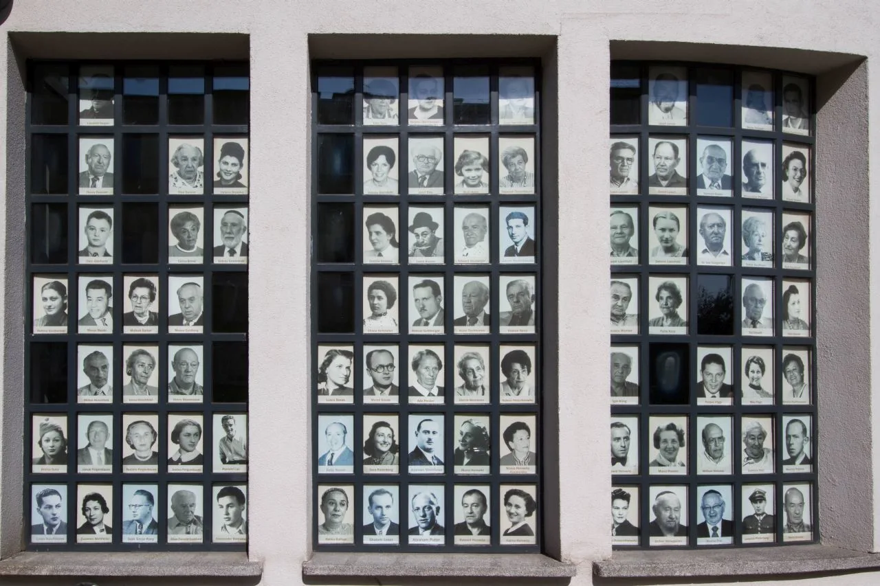 Weekend Krakow - The Oskar Schindler Museum front of the building.