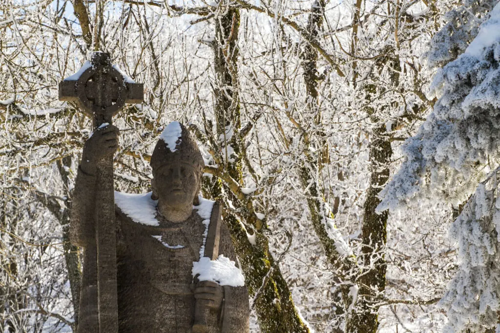 Religious statue at Kreuzberg monastery.