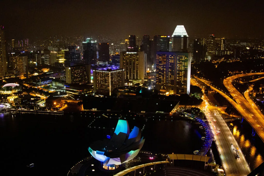 Singapore is a great night city! It's safe and fun, so don't miss the light shows that they have nightly.