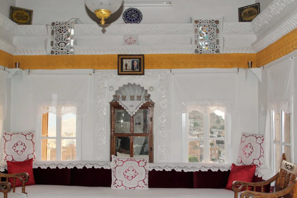 Manor house in Savur.