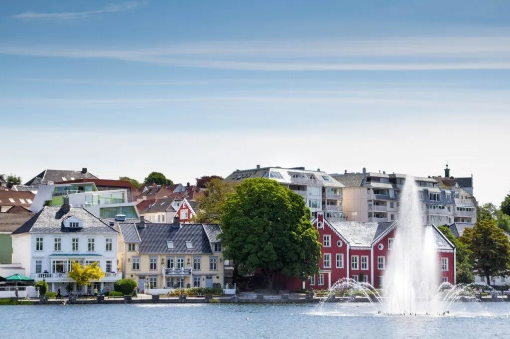 Fountain and lake in Stavanger.